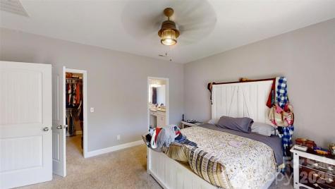 19 Higgins Road Weaverville NC 28787