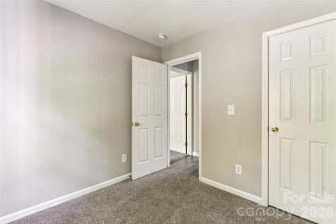7125 Flying Scotsman Drive Charlotte NC 28213