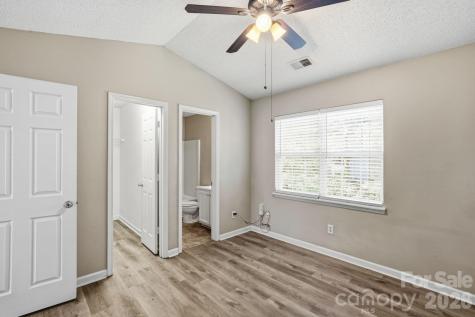 10142 Forest Landing Drive Charlotte NC 28213
