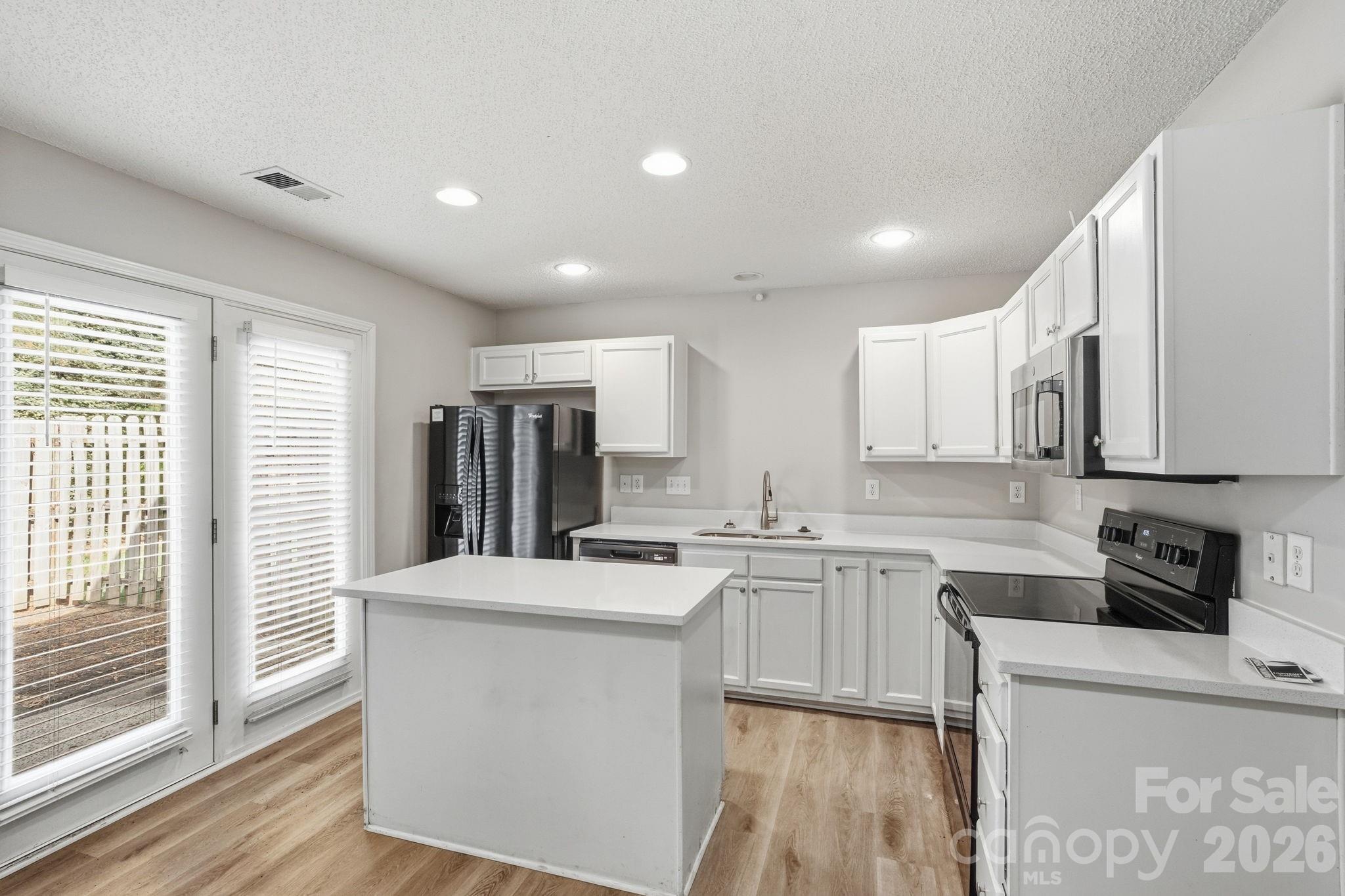10142 Forest Landing Drive Charlotte NC 28213