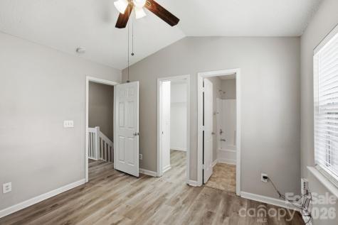 10142 Forest Landing Drive Charlotte NC 28213