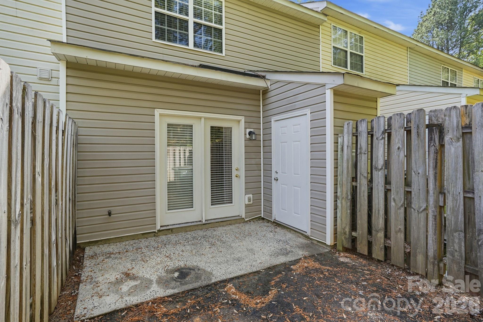 10142 Forest Landing Drive Charlotte NC 28213