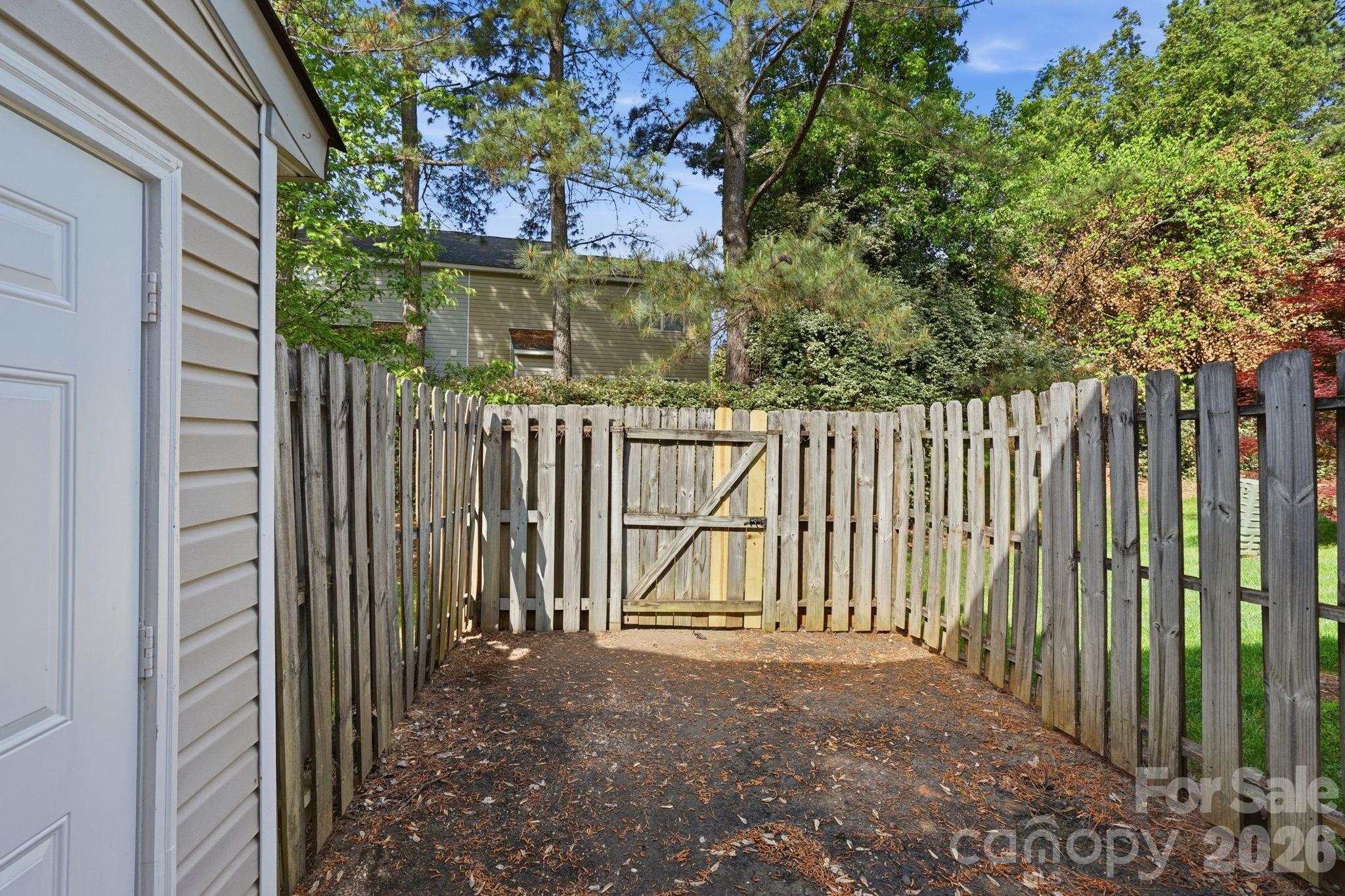 10142 Forest Landing Drive Charlotte NC 28213
