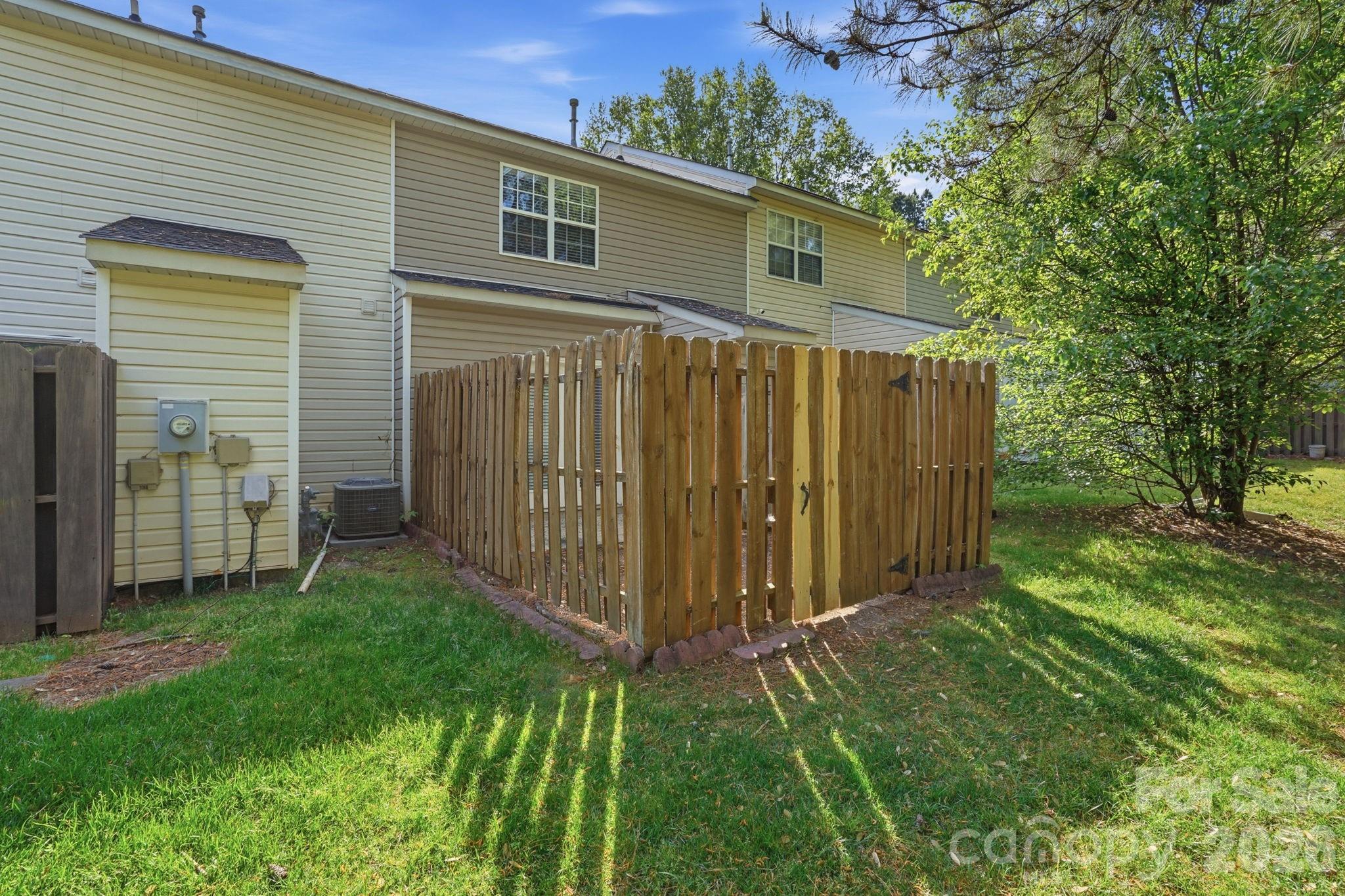 10142 Forest Landing Drive Charlotte NC 28213