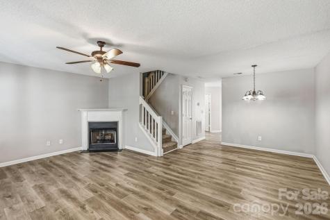 10142 Forest Landing Drive Charlotte NC 28213