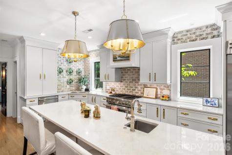 3610 Sharon Road Charlotte NC 28211