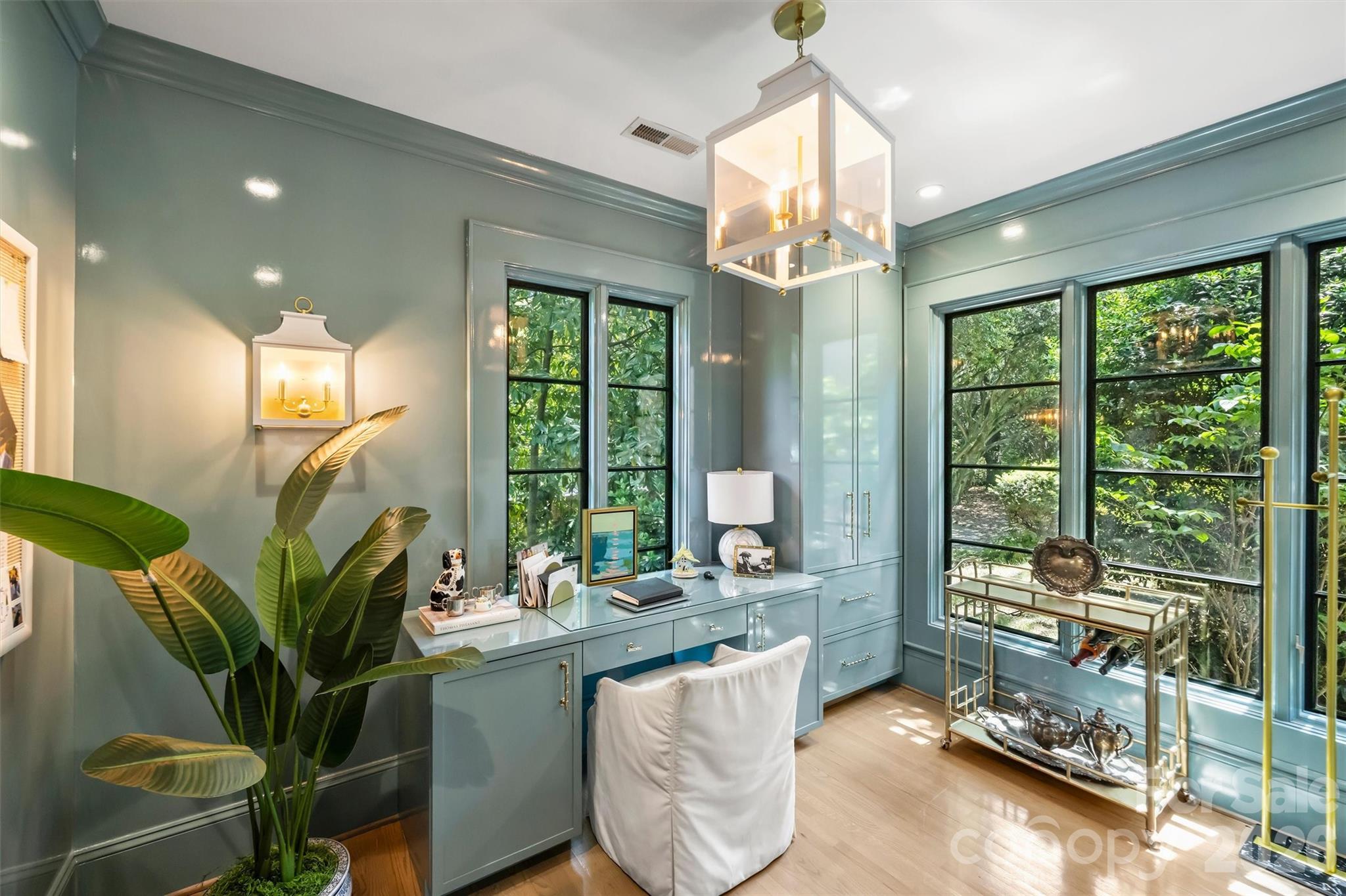 3610 Sharon Road Charlotte NC 28211