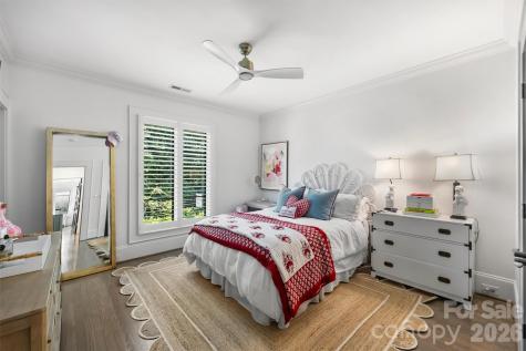 3610 Sharon Road Charlotte NC 28211