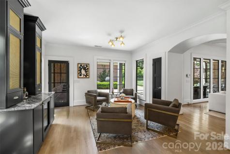 3610 Sharon Road Charlotte NC 28211