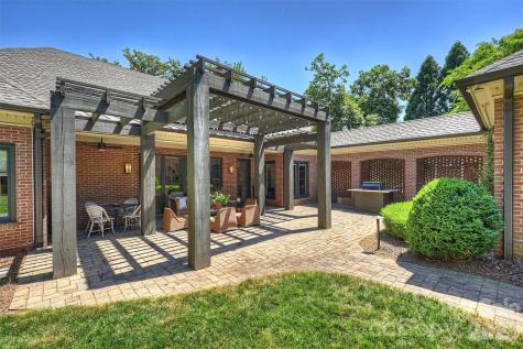 3610 Sharon Road Charlotte NC 28211