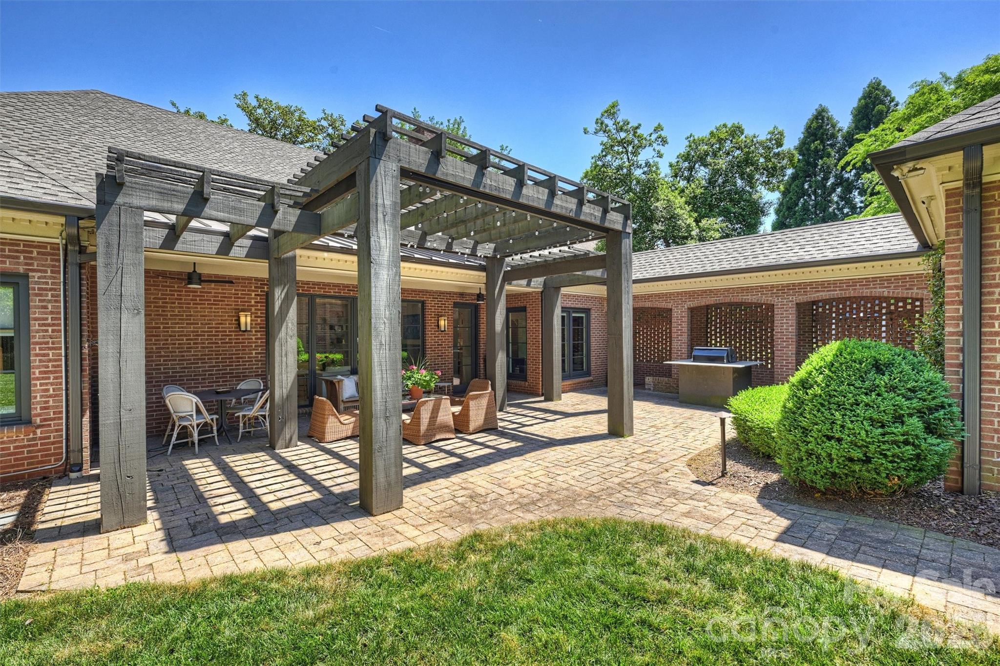 3610 Sharon Road Charlotte NC 28211
