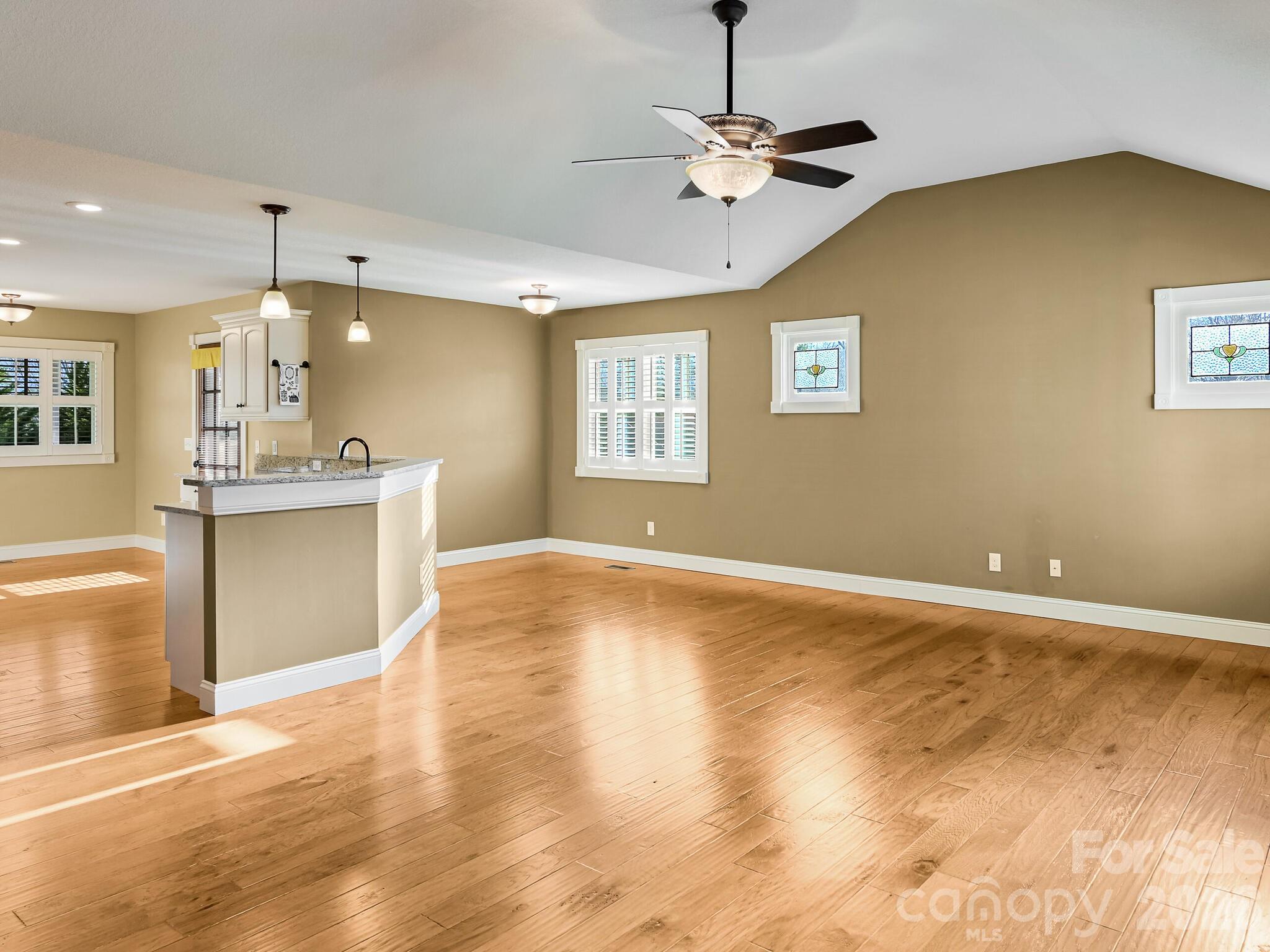199 Macedonia Road Asheville NC 28804