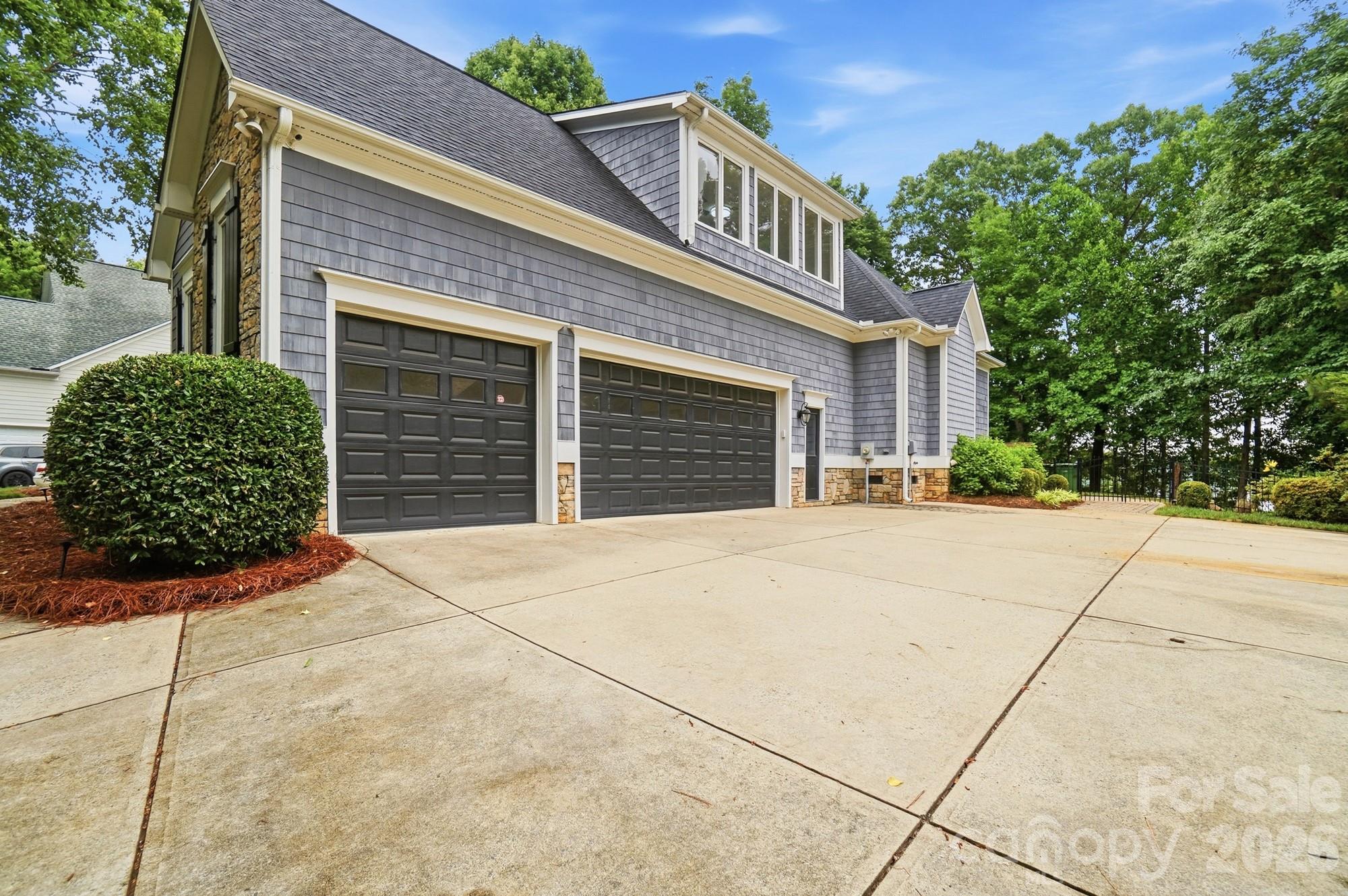 221 Whiterock Drive Mount Holly NC 28120
