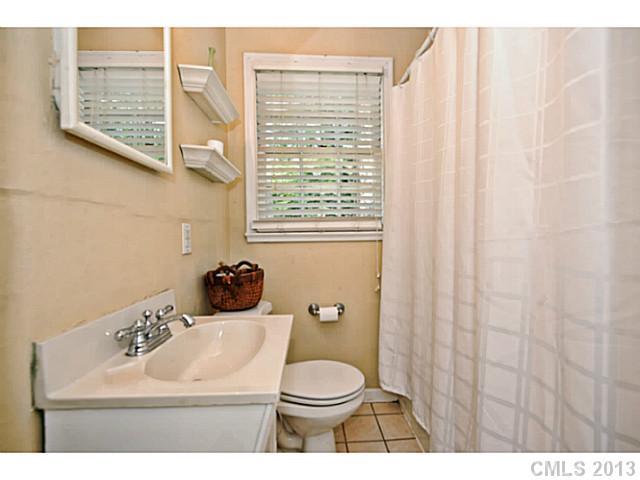 629 Poindexter Drive Charlotte NC 28209