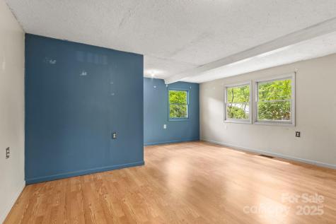 412 Trammell Avenue Canton NC 28716