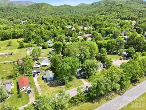 215 Old Us 70 Highway E Black Mountain NC 28711