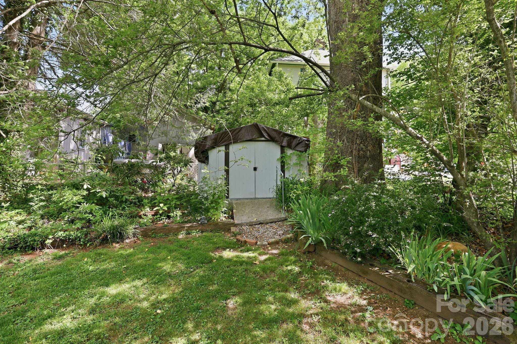 215 Old Us 70 Highway E Black Mountain NC 28711