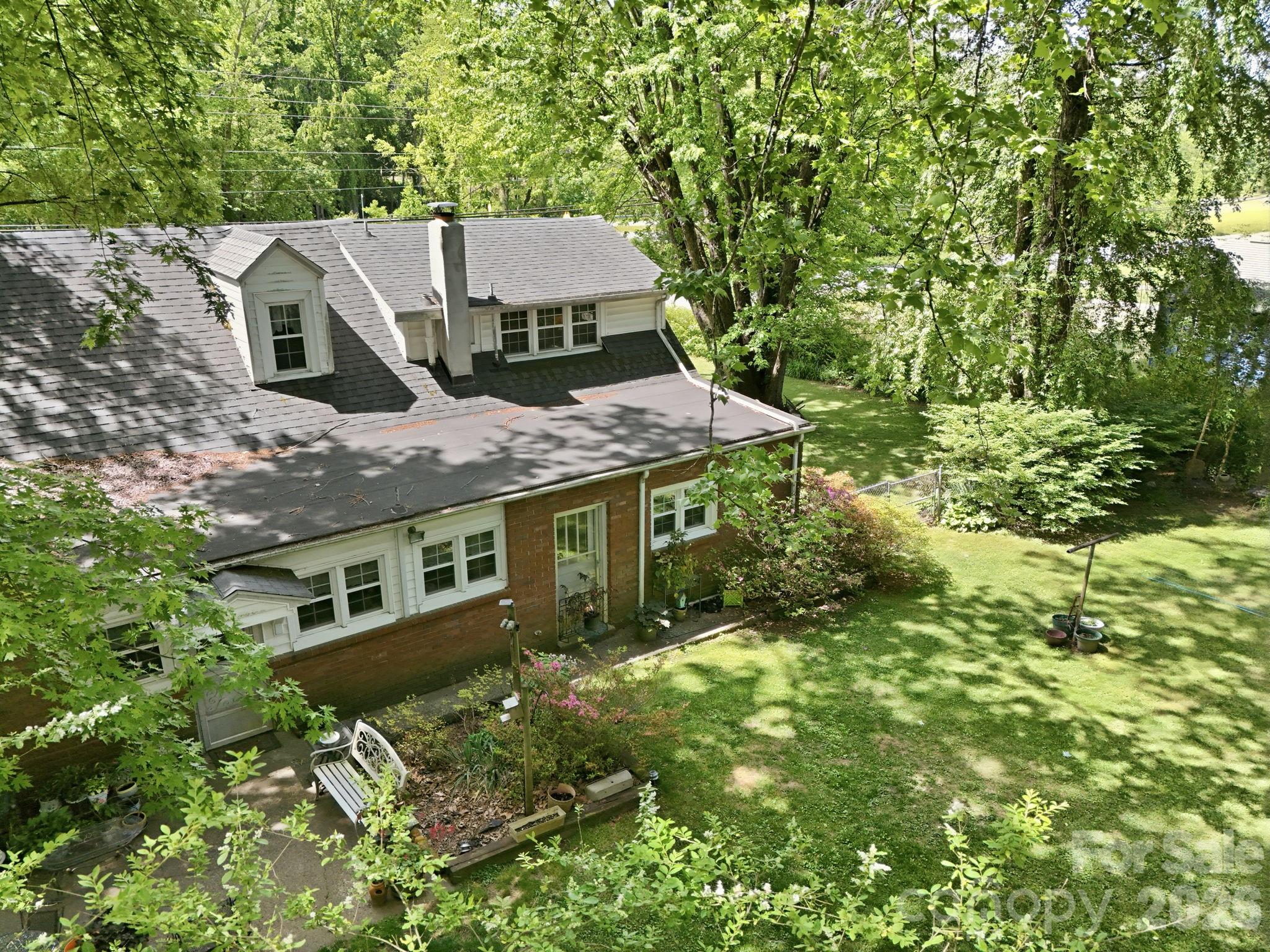 215 Old Us 70 Highway E Black Mountain NC 28711