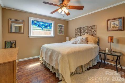 64 Haw Creek Circle Asheville NC 28805