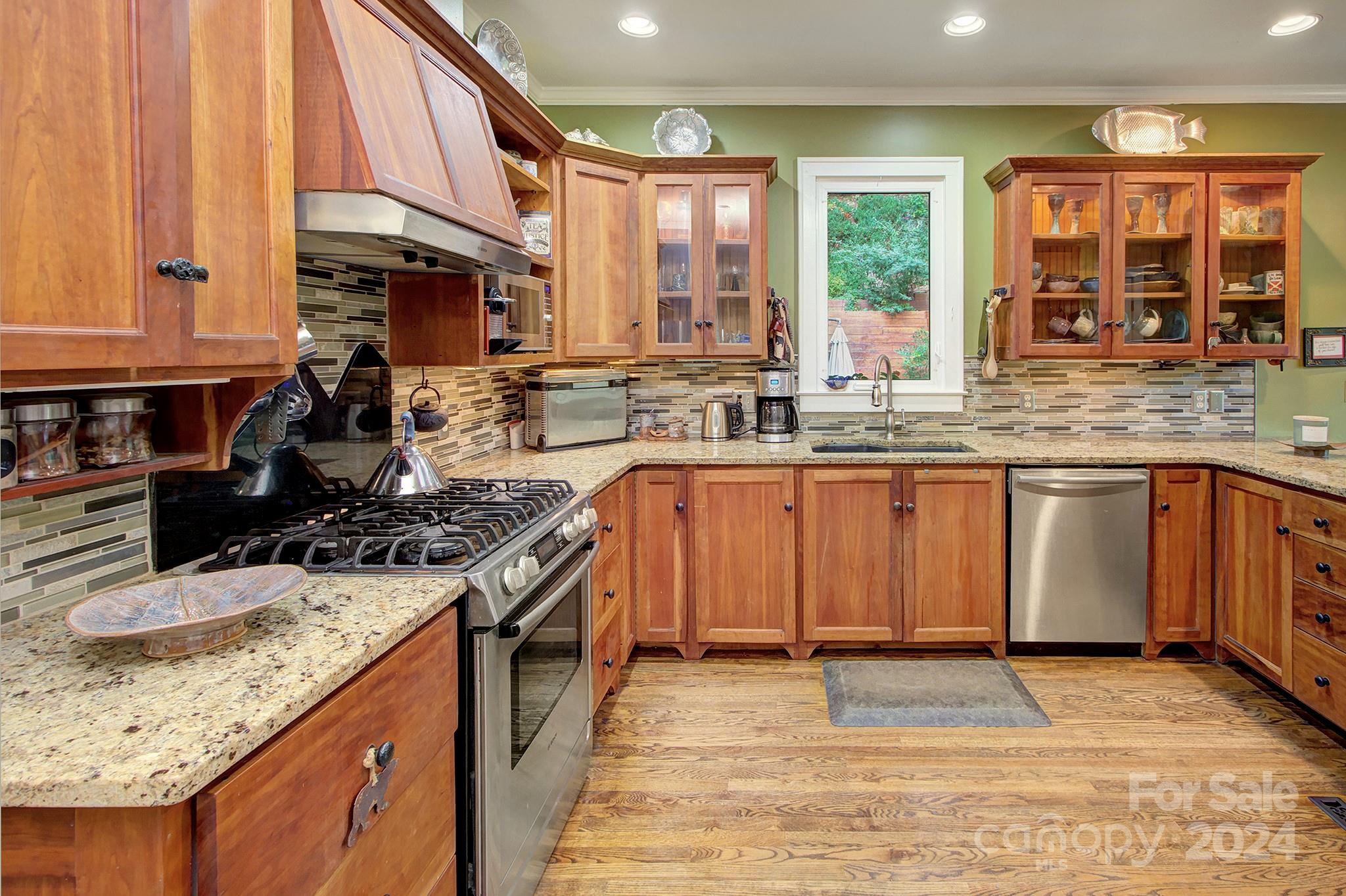 12 Hawk View Drive Asheville NC 28804