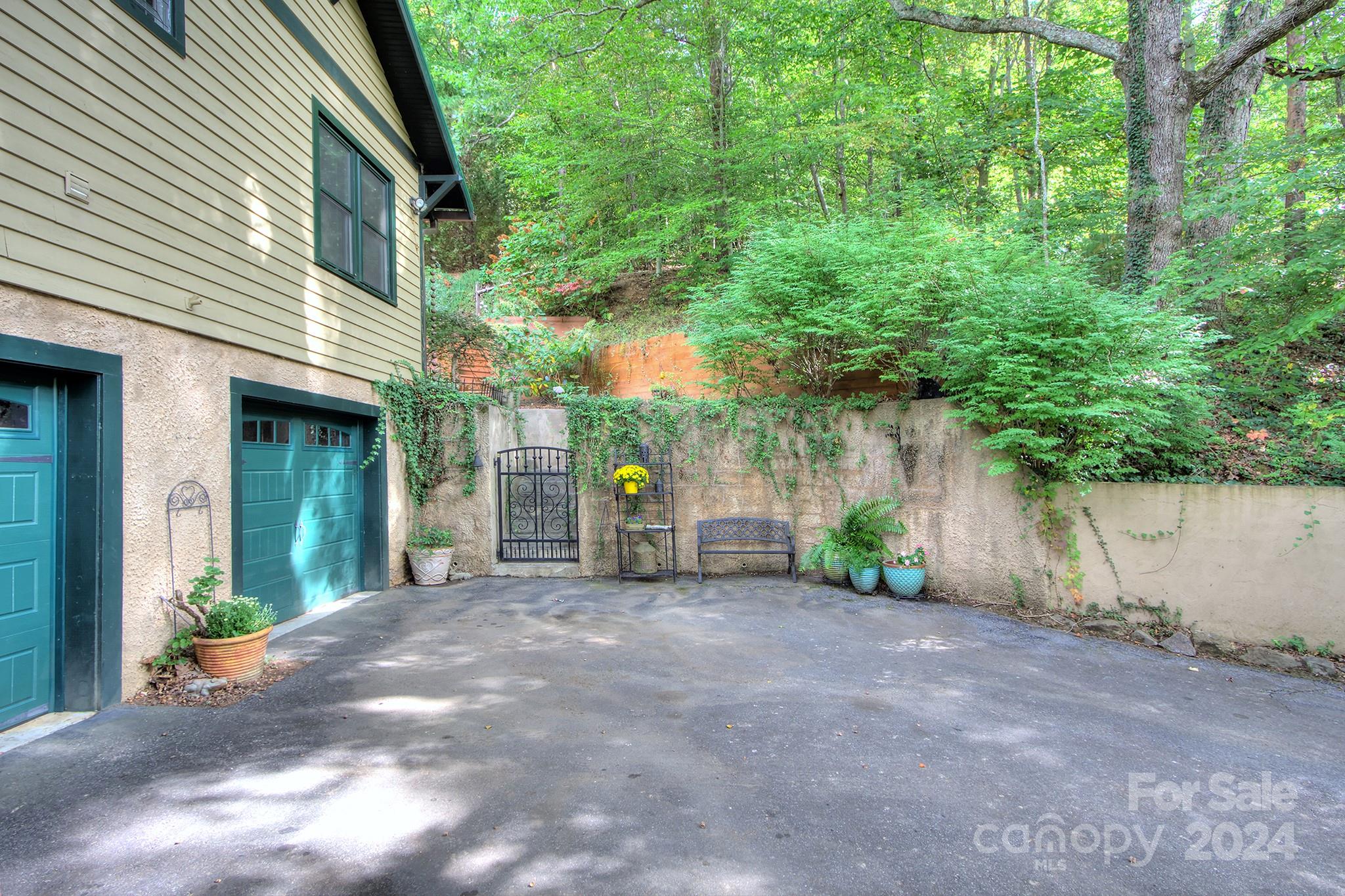 12 Hawk View Drive Asheville NC 28804