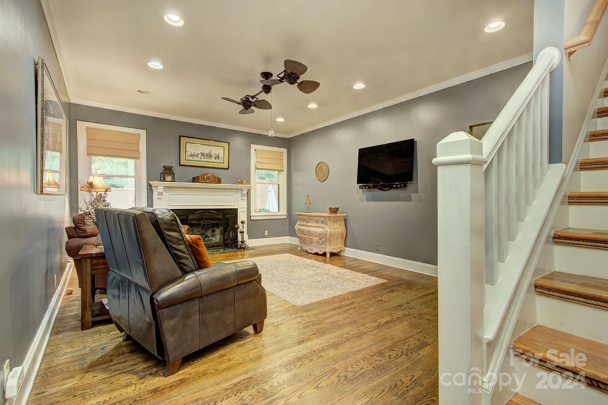 12 Hawk View Drive Asheville NC 28804