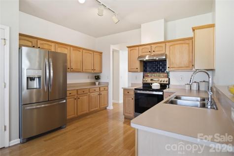 2141 Bluebonnet Lane Matthews NC 28104