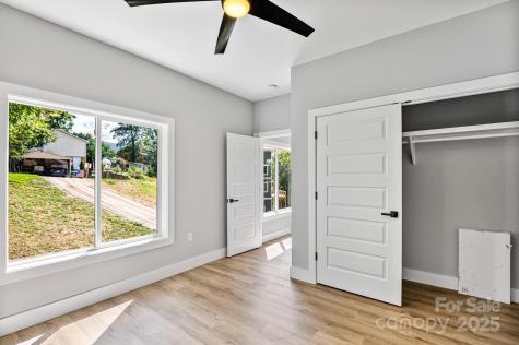 80 Upper Moffitt Road Asheville NC 28805