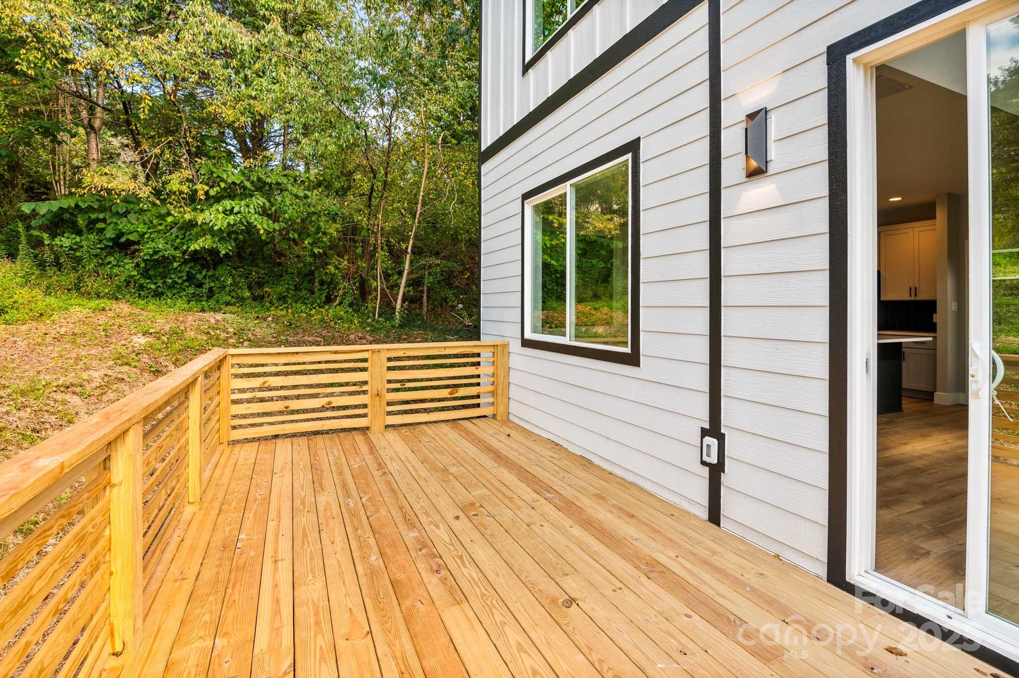 80 Upper Moffitt Road Asheville NC 28805