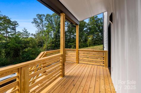 80 Upper Moffitt Road Asheville NC 28805