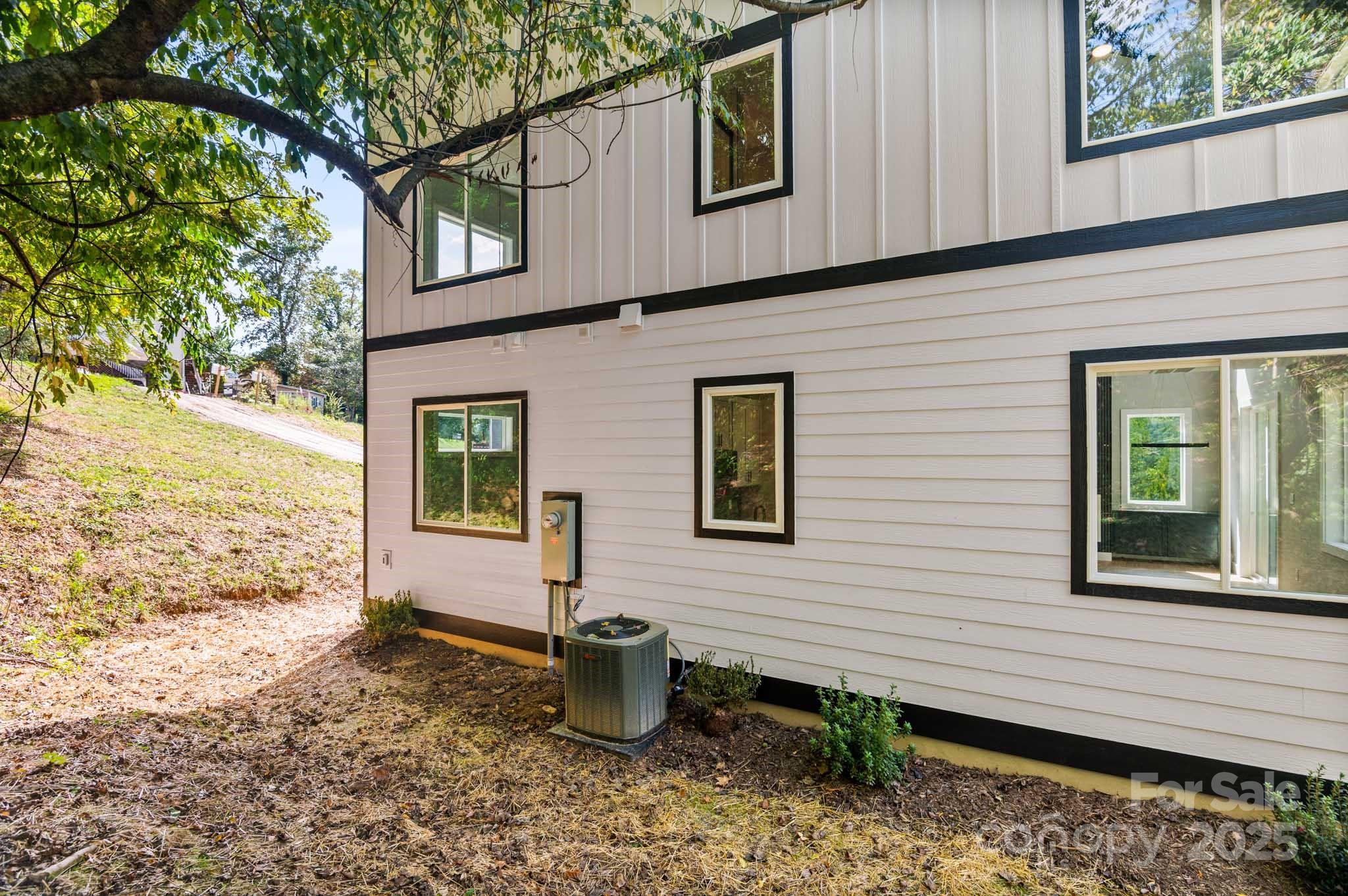 80 Upper Moffitt Road Asheville NC 28805