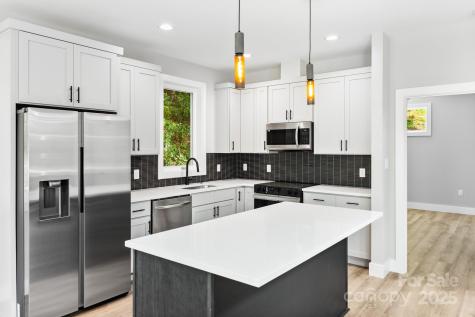 80 Upper Moffitt Road Asheville NC 28805