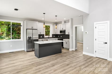 80 Upper Moffitt Road Asheville NC 28805