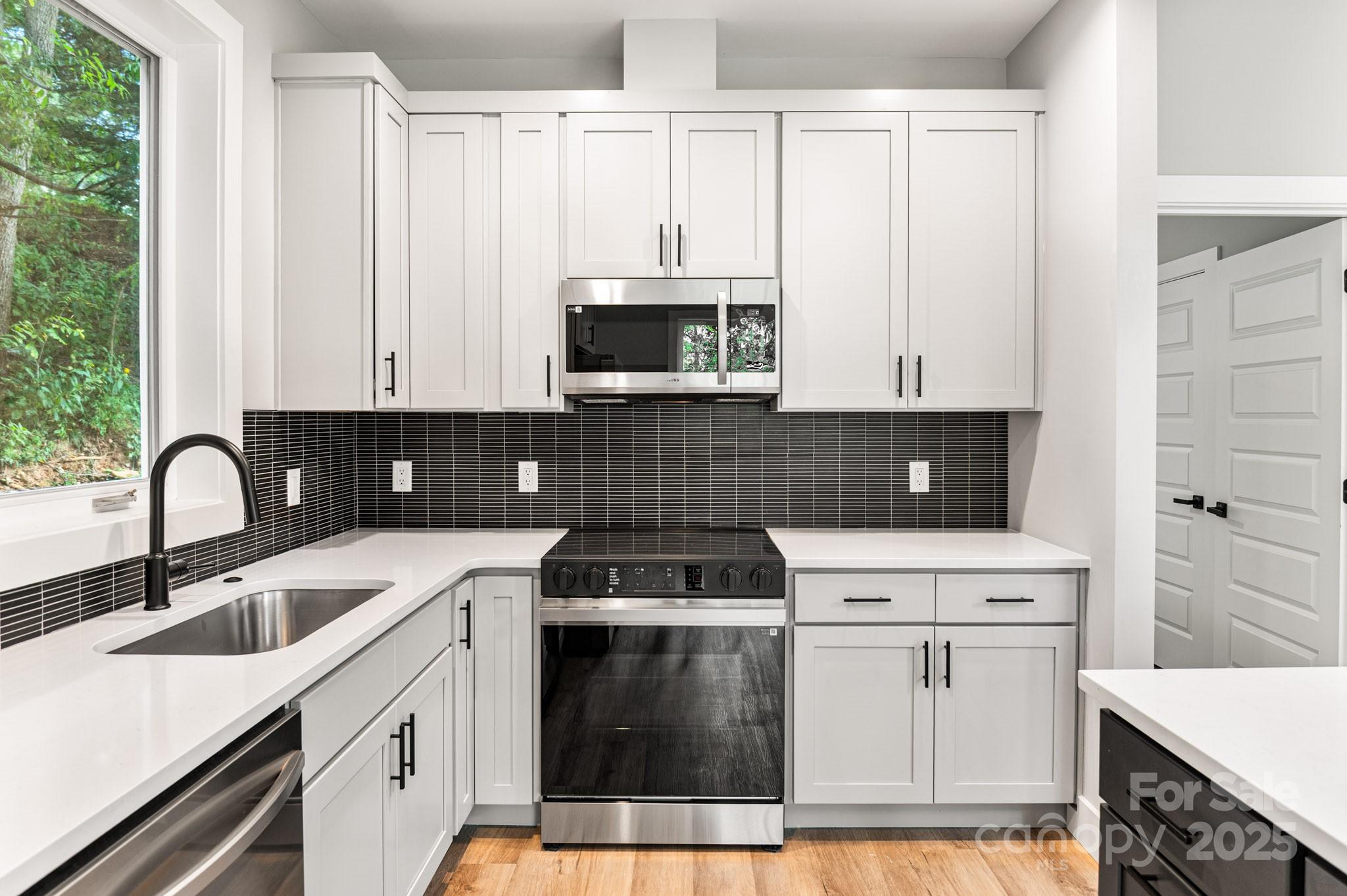 80 Upper Moffitt Road Asheville NC 28805