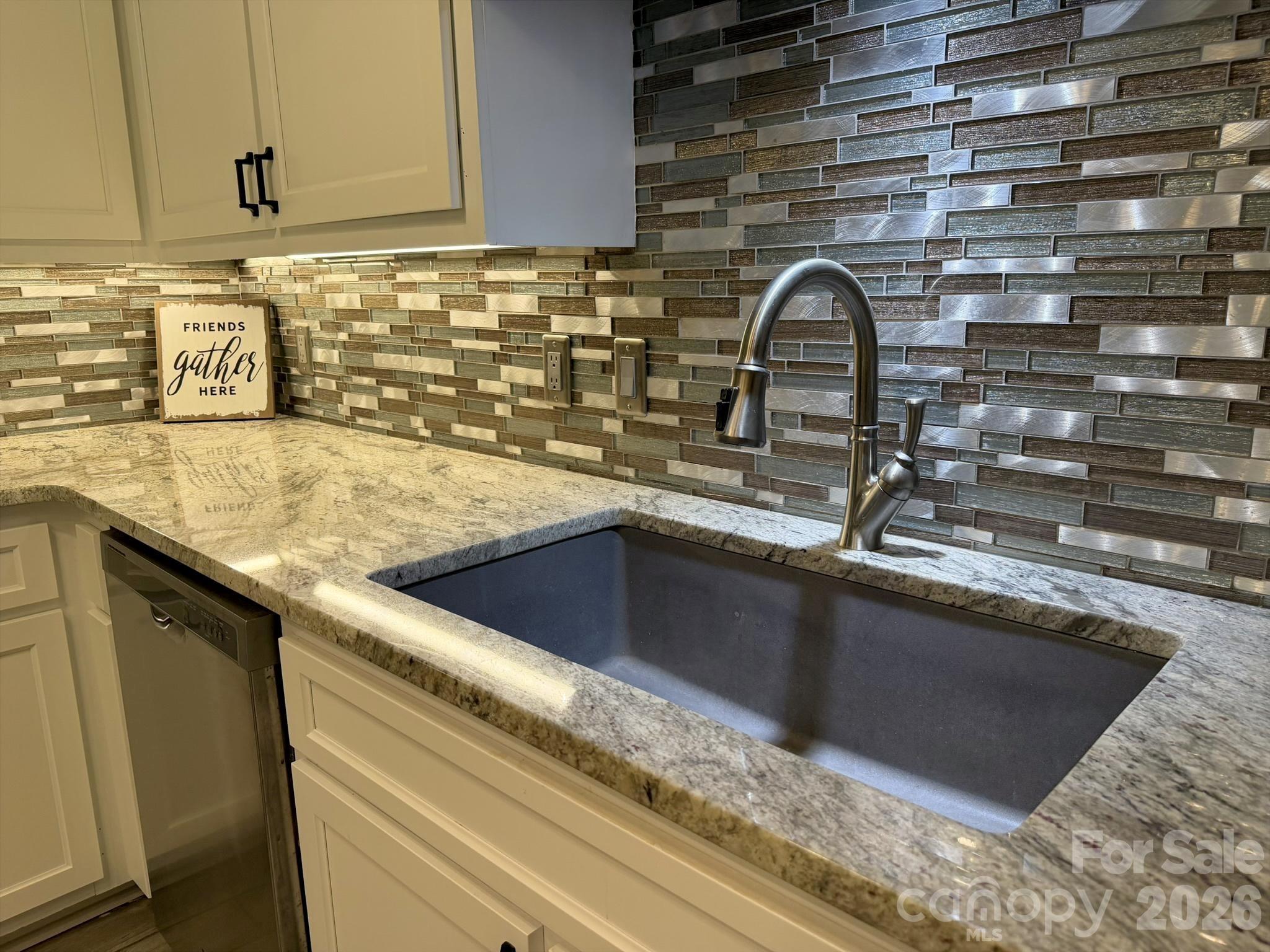 3840 Cherry Grove Drive Hickory NC 28602