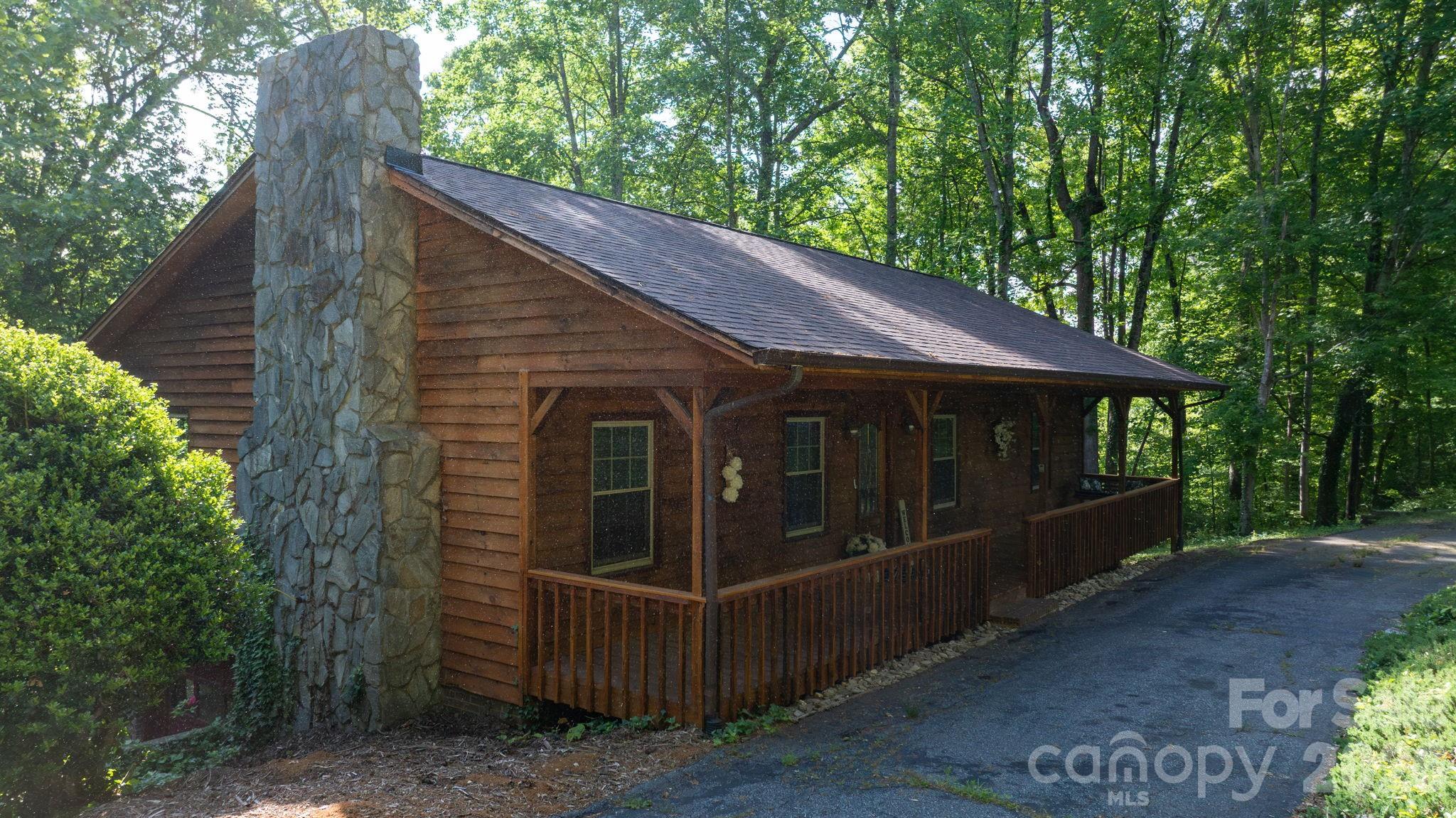 3840 Cherry Grove Drive Hickory NC 28602