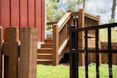 104 Wheeler Road Weaverville NC 28787