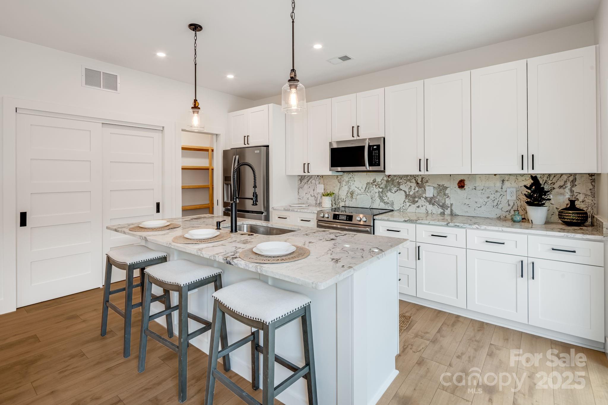 302 State Street Asheville NC 28806