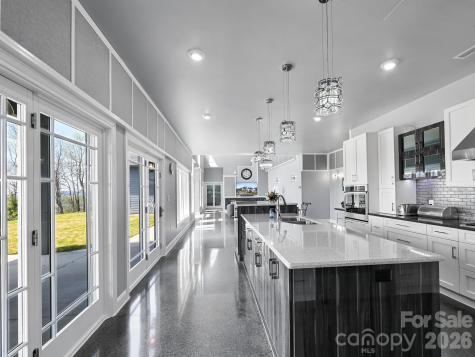161 Birchwood Drive Hendersonville NC 28739