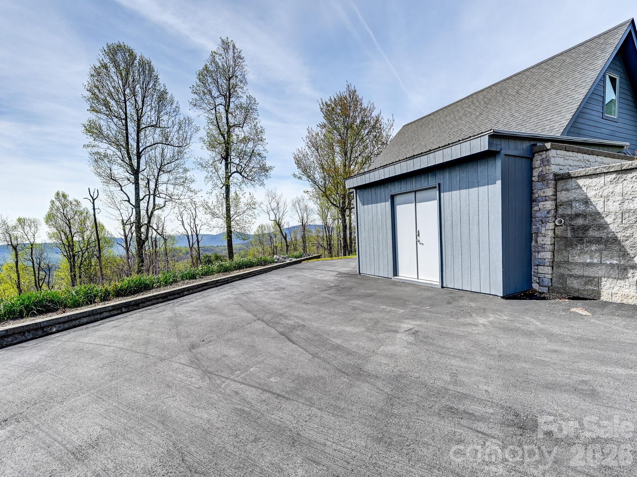 161 Birchwood Drive Hendersonville NC 28739