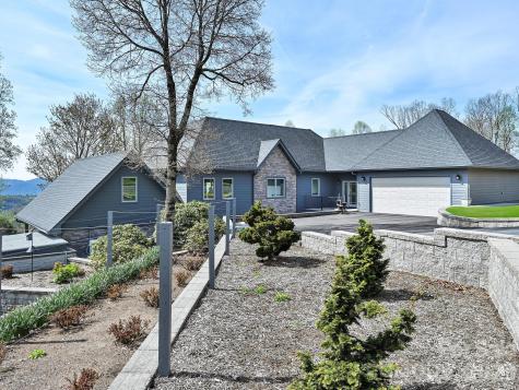 161 Birchwood Drive Hendersonville NC 28739