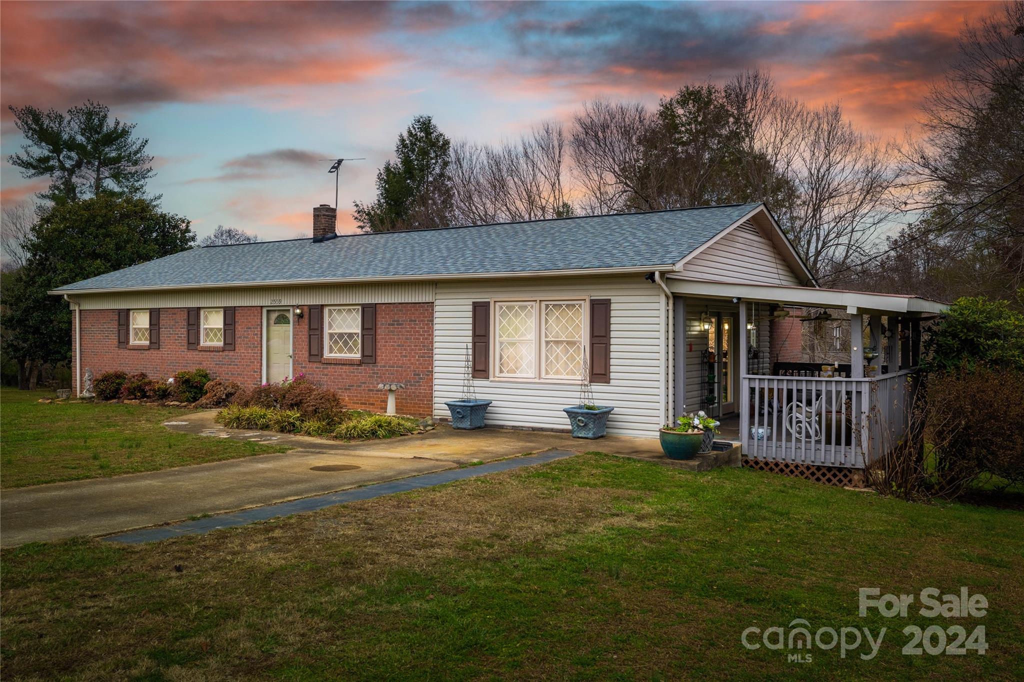 2559 Sweetbriar Circle Lenoir NC 28645