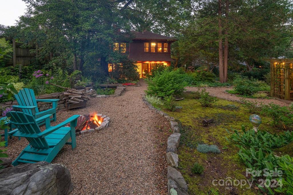 116 Flint Street Asheville NC 28801