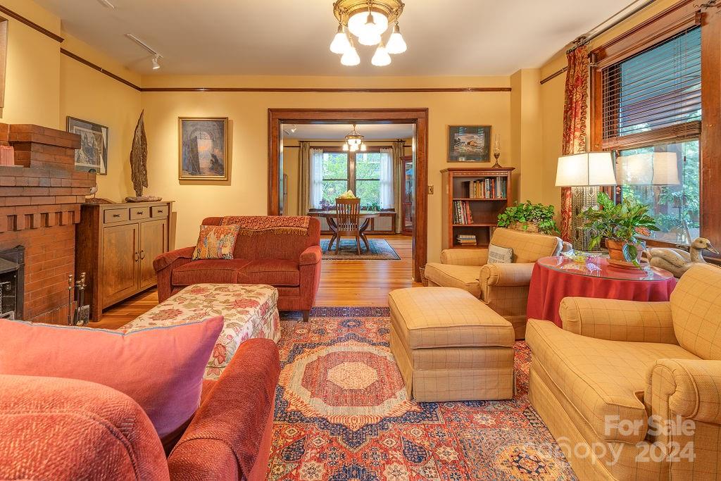 116 Flint Street Asheville NC 28801