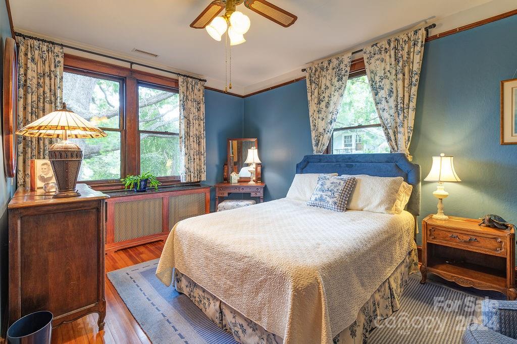116 Flint Street Asheville NC 28801