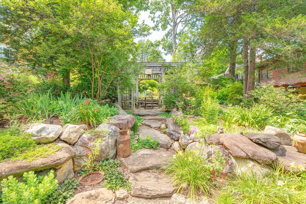 116 Flint Street Asheville NC 28801