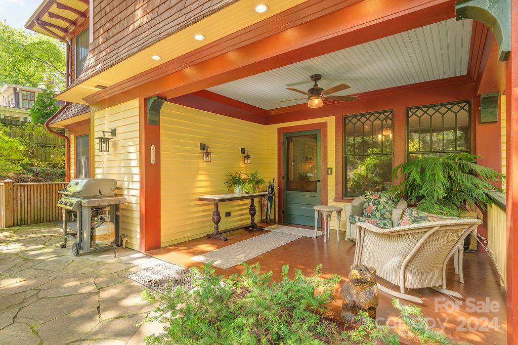 116 Flint Street Asheville NC 28801