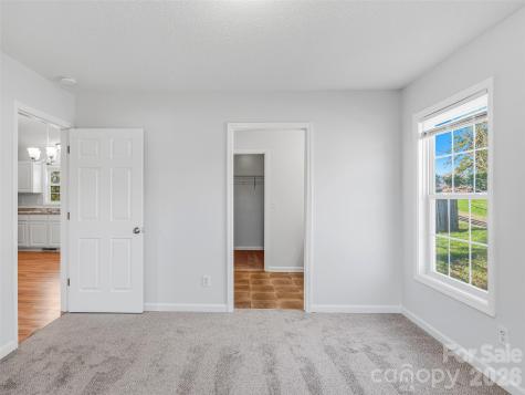 21 Shelburne Drive Asheville NC 28806