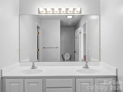 21 Shelburne Drive Asheville NC 28806