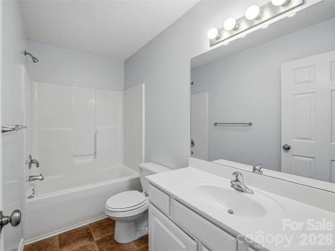 21 Shelburne Drive Asheville NC 28806